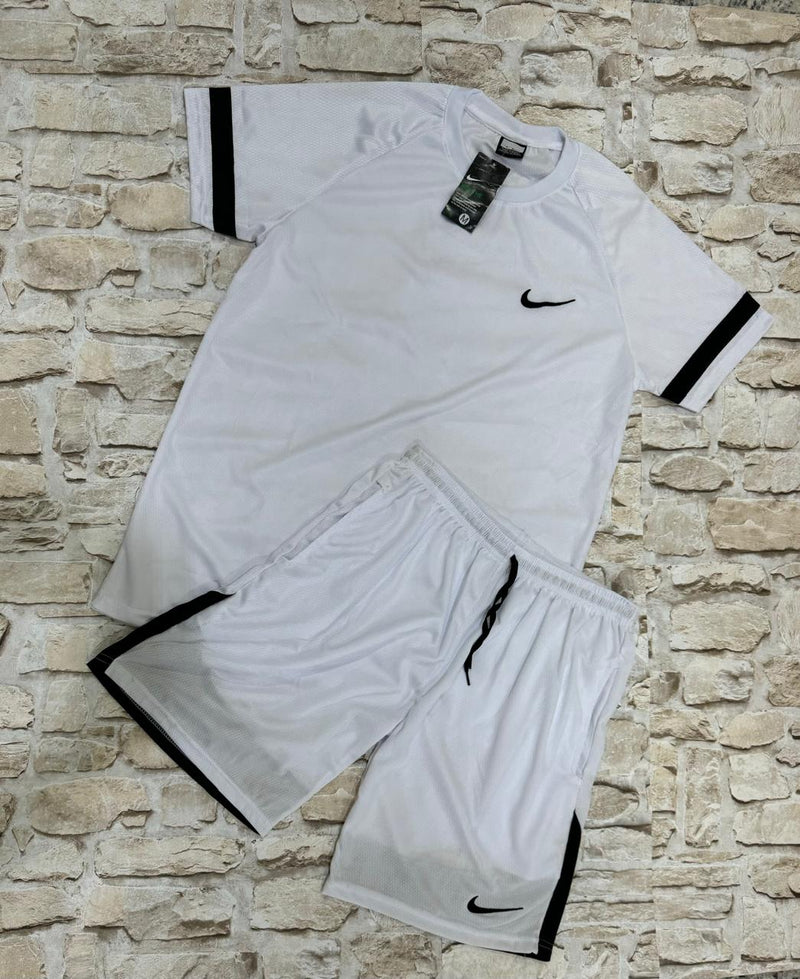 CONJUNTO NIKE DRY FIT