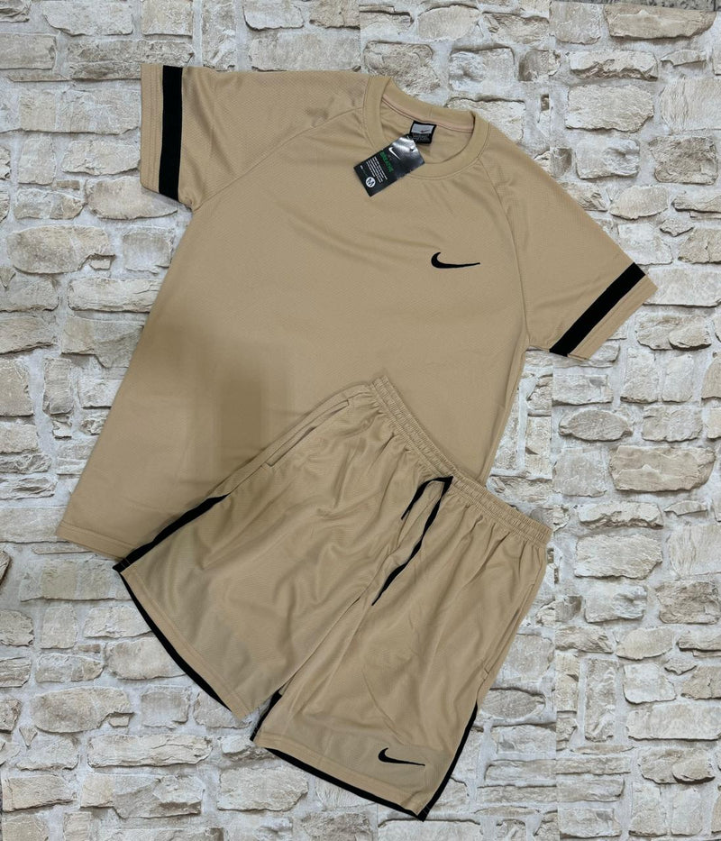 CONJUNTO NIKE DRY FIT